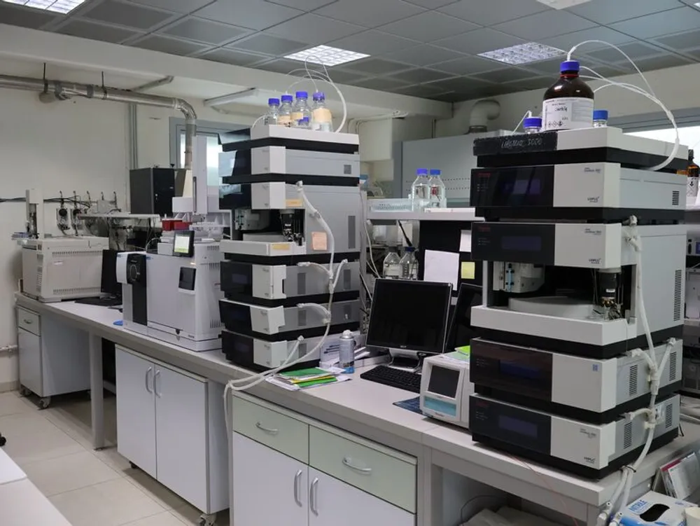 Strumentazione e attività del laboratorio CEM