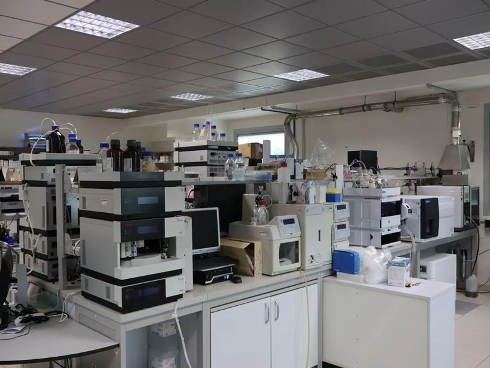 Strumentazione e attività del laboratorio CEM