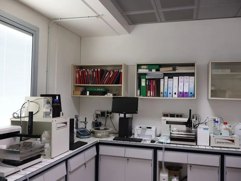 Strumentazione e attività del laboratorio CEM