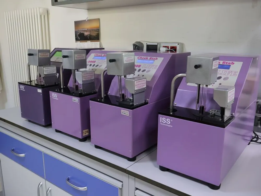 Strumentazione e attività del laboratorio CEM